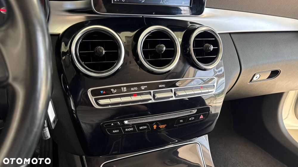 Mercedes-Benz Klasa C 180 (BlueTEC) d - 28