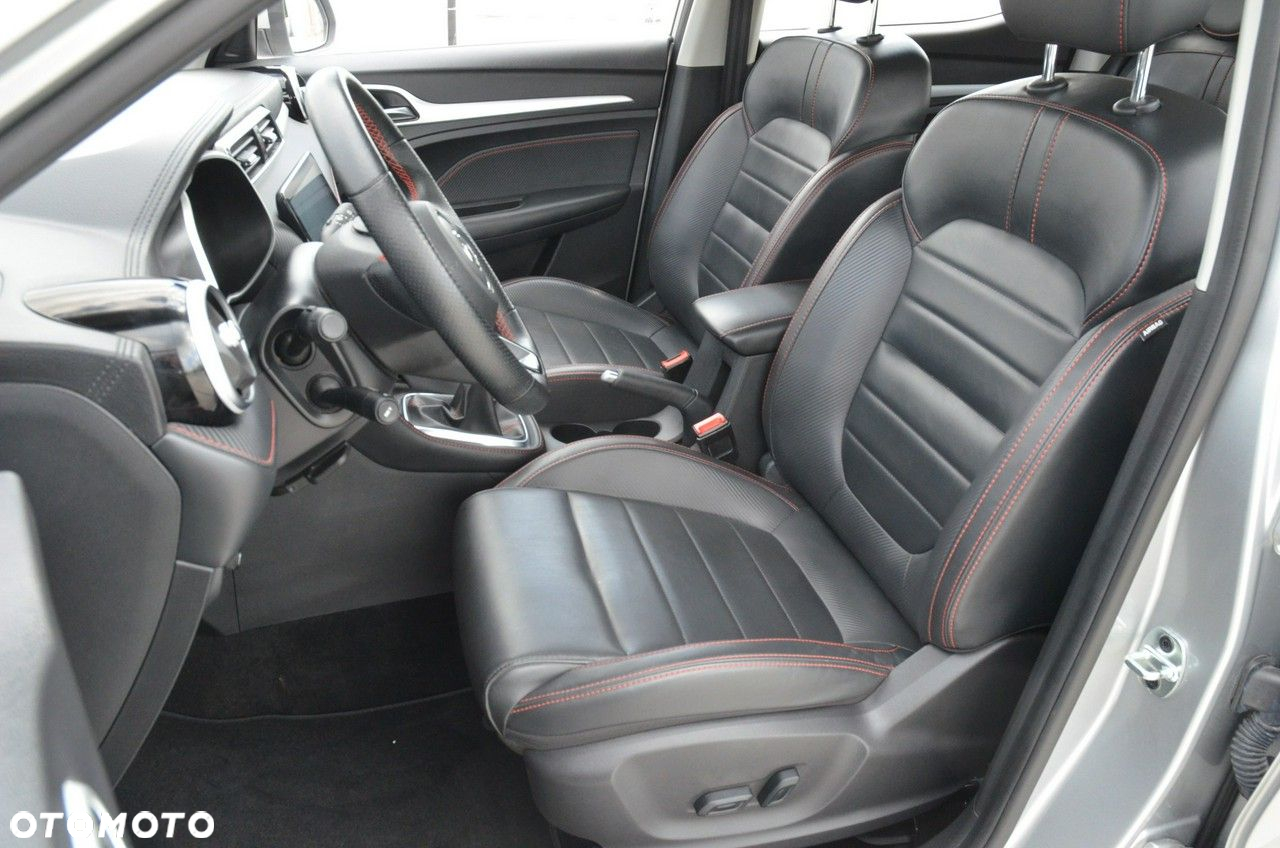 MG ZS - 29