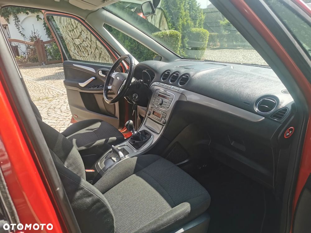 Ford Galaxy 2.0 TDCi Ghia - 9