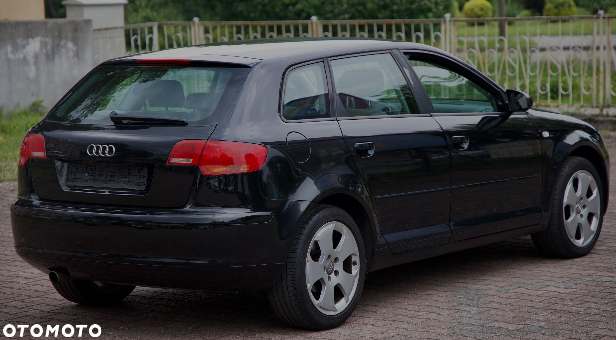 Audi A3 1.6 Ambition - 1