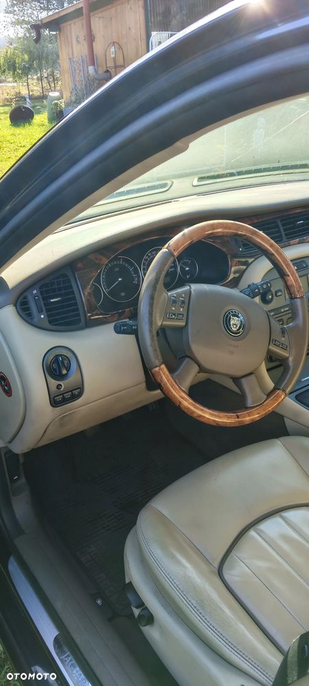 Jaguar X-Type 2.0 D Executive - 1