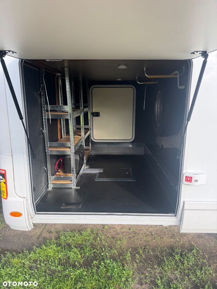 Niesmann-Bischoff Flair 8000 Mercedes - 14