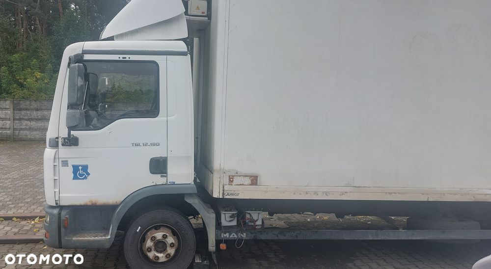 MAN TGL 12.180 Izoterma winda agregat - 15