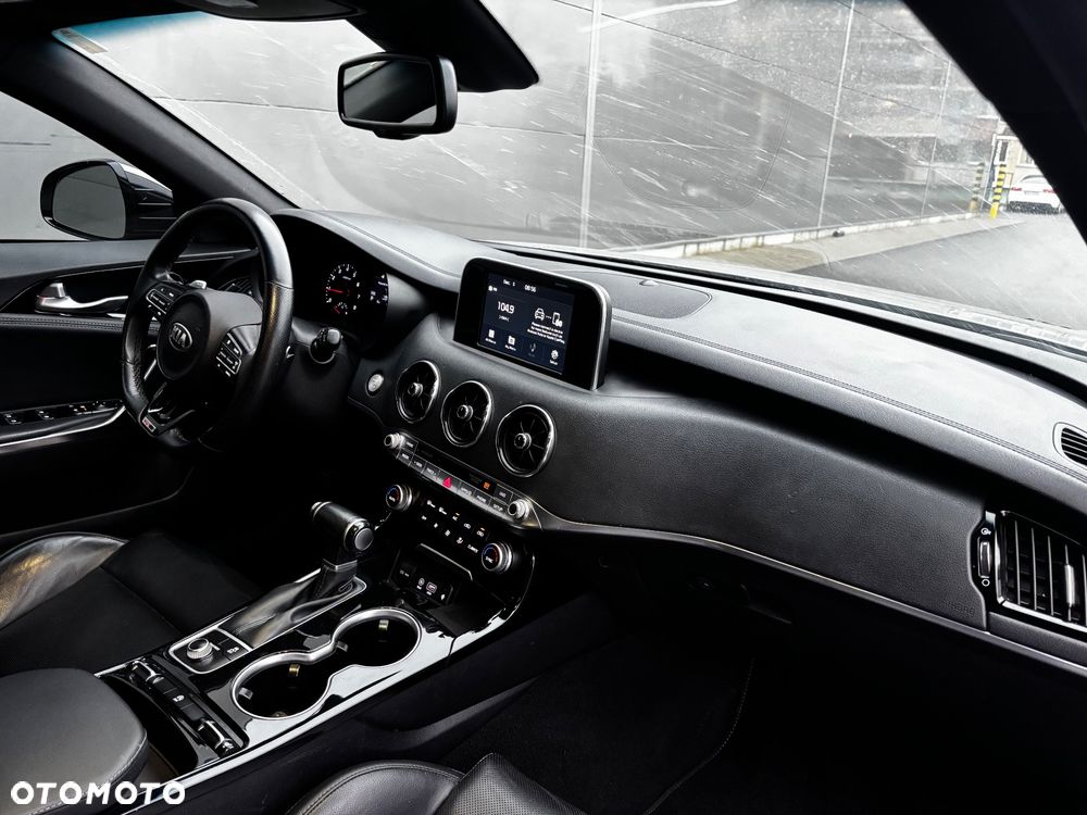 Kia Stinger 2.0 T-GDI GT Line - 8