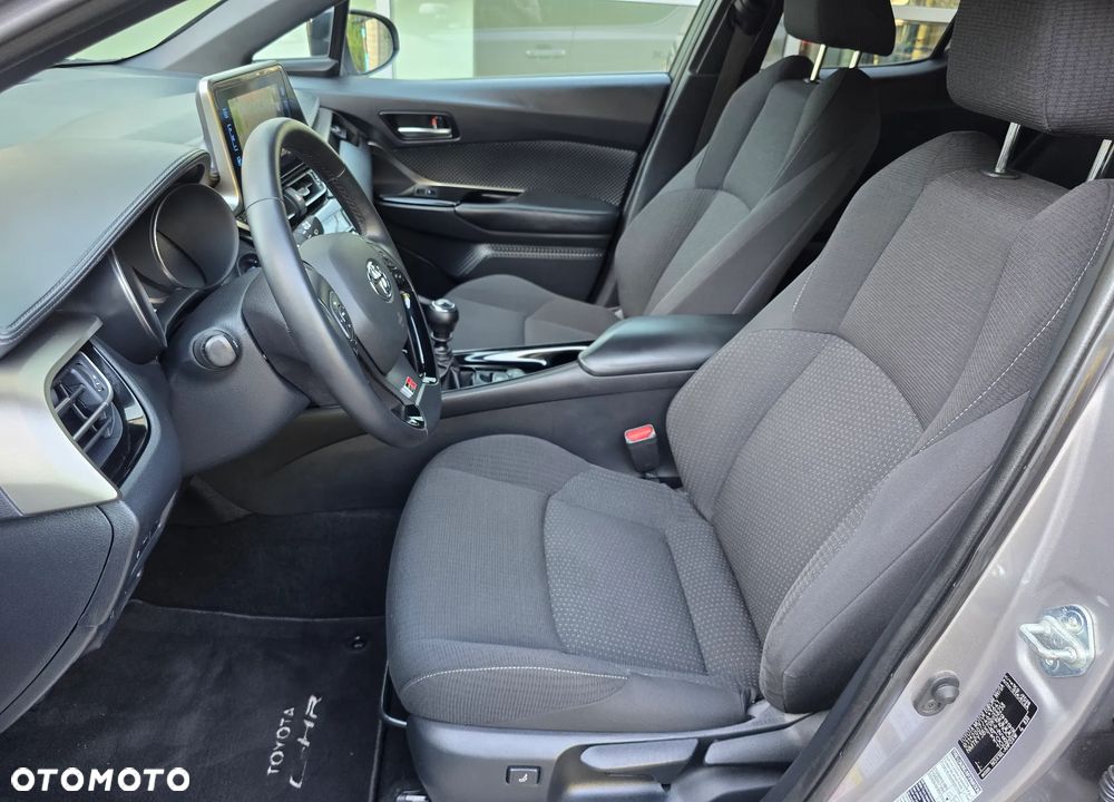 Toyota C-HR - 17