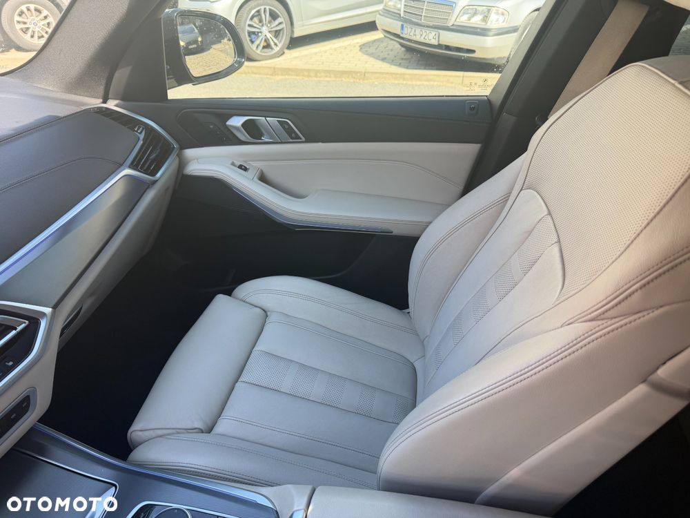 BMW X5 xDrive40i - 10