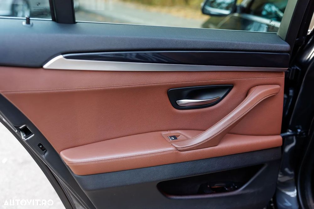 BMW Seria 5 520d - 15