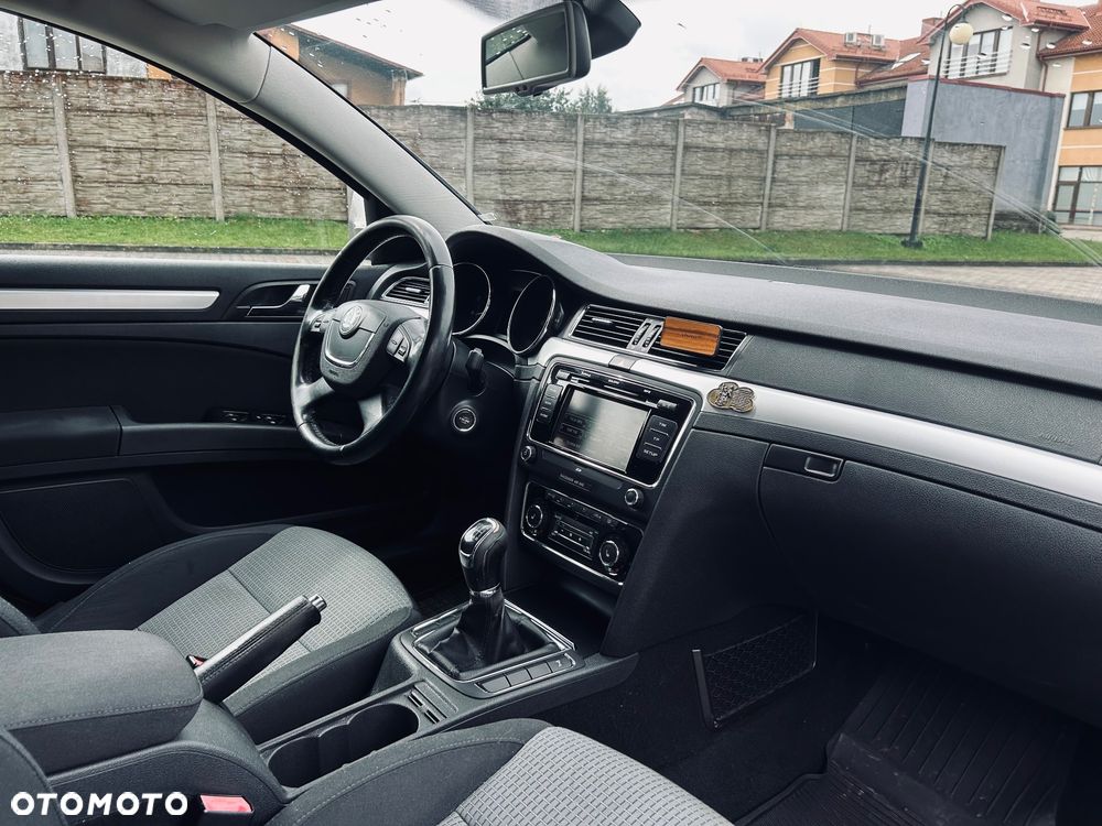 Skoda Superb 1.8 TSI Elegance - 11