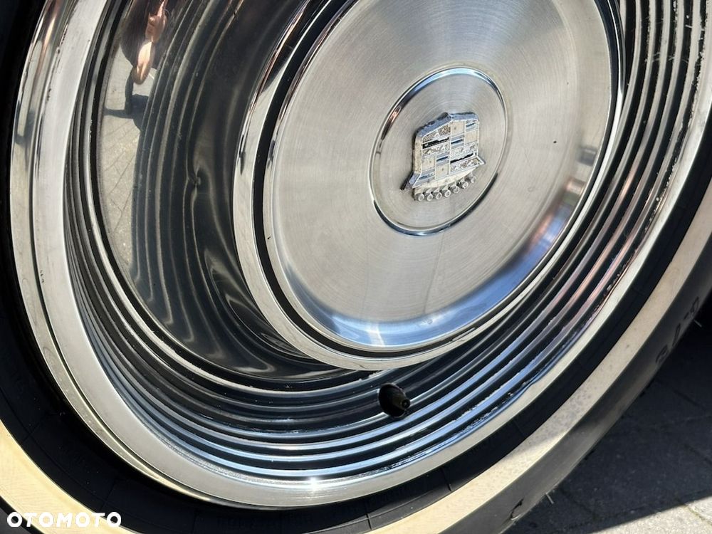 Cadillac Deville - 9