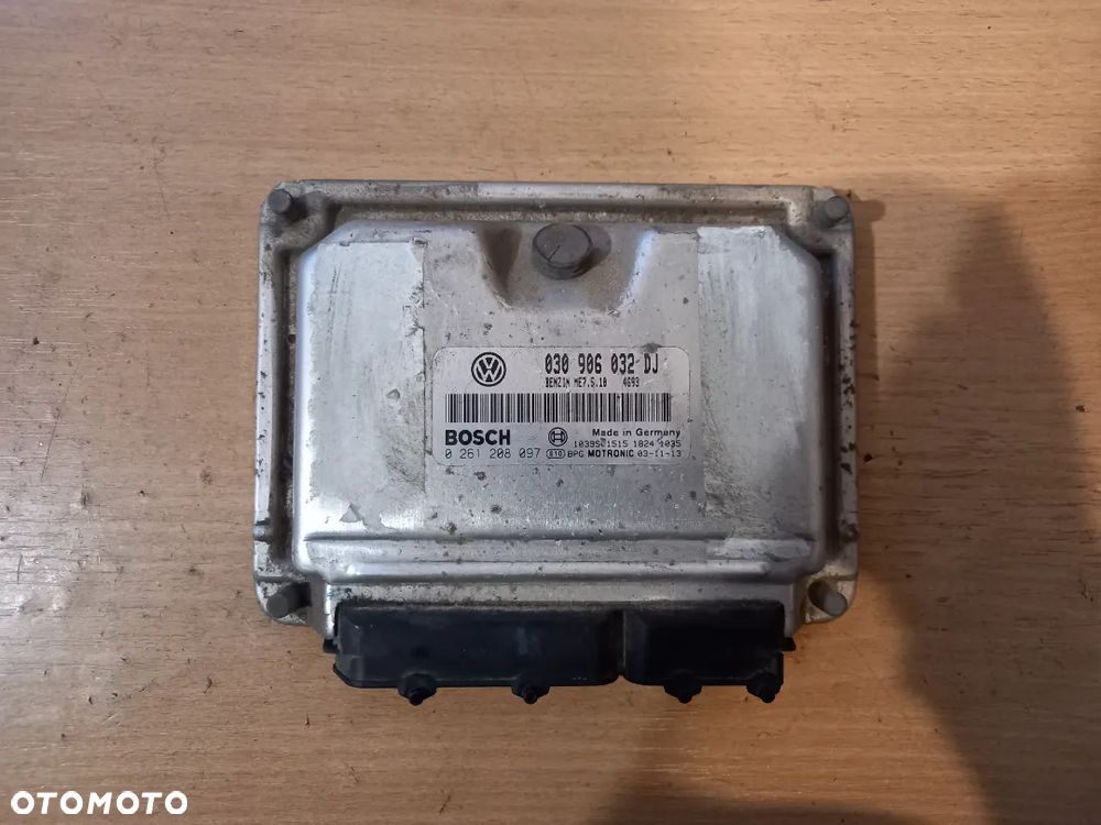 Sterownik silnika Seat Arosa 030906032DJ - 1