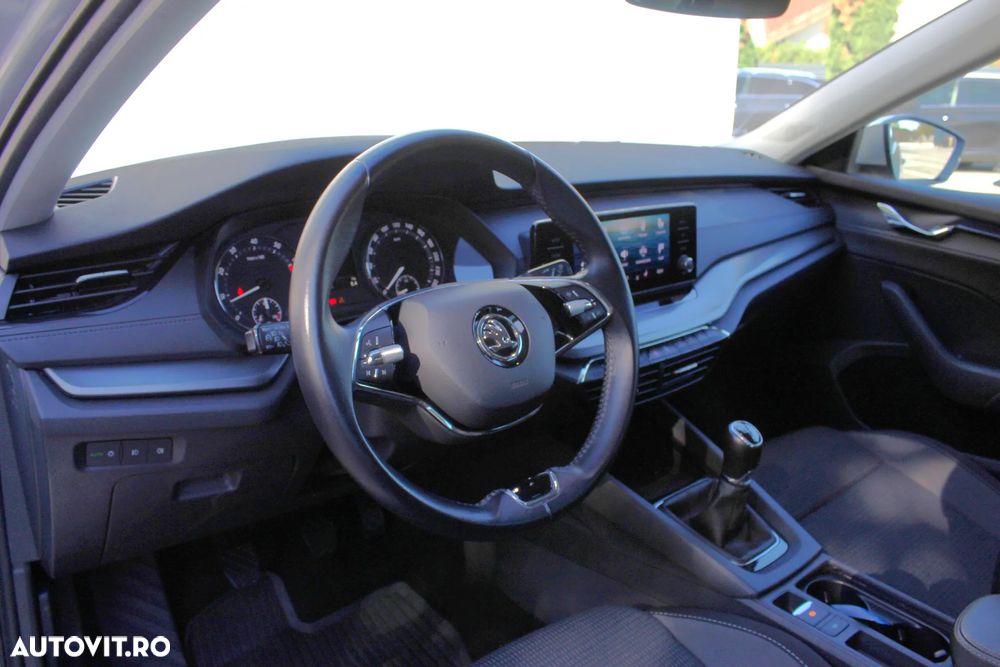 Skoda Octavia 1.5 TSI Ambition - 10