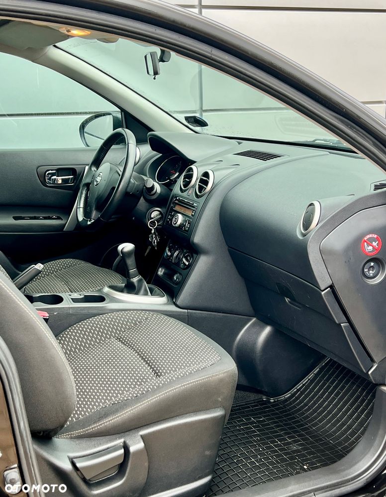Nissan Qashqai - 23