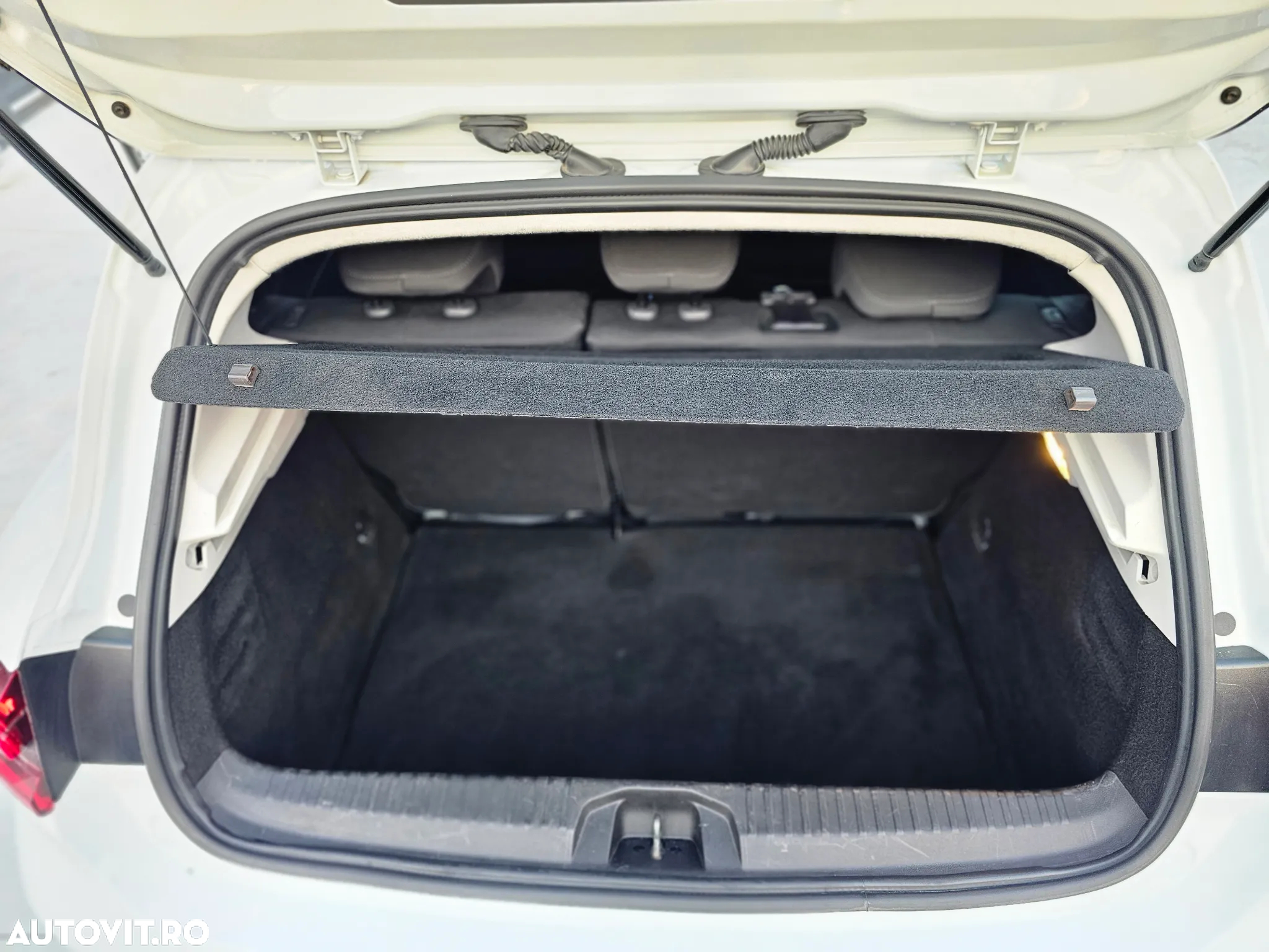 Renault Clio BLUE dCi 85 BUSINESS EDITION - 16