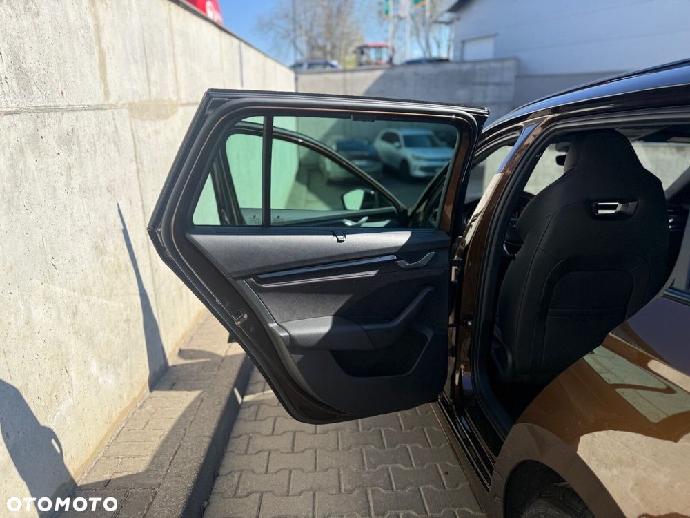 Skoda Octavia 2.0 TSI RS DSG - 14