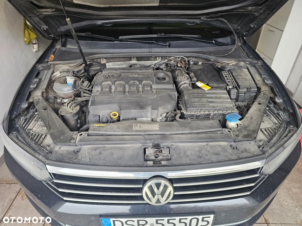 Volkswagen Passat Variant 2.0 TDI BMT Highline - 26