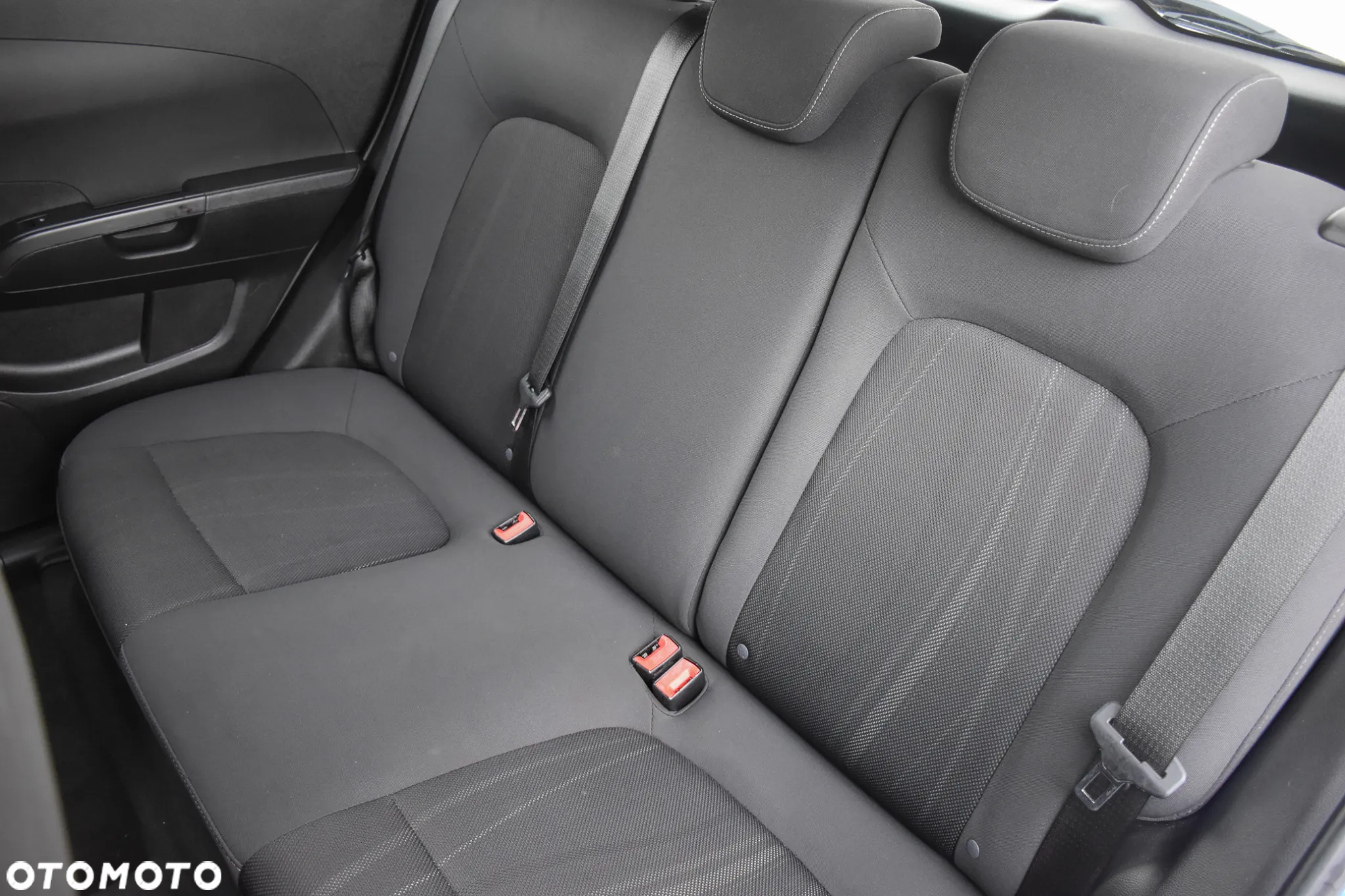Chevrolet Aveo 1.4 16V LS Design+ - 36