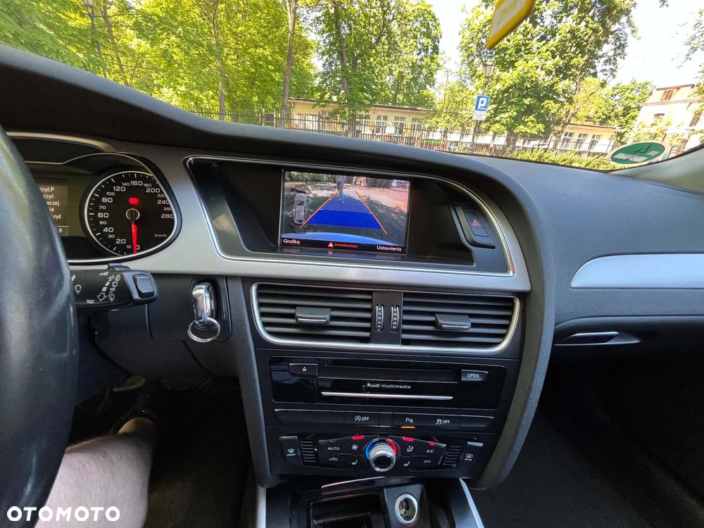 Audi A4 Avant 2.0 TDI DPF clean diesel multitronic S line Sportpaket - 13