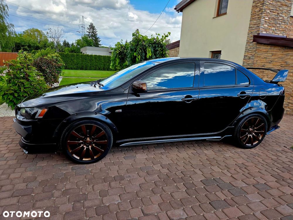 Mitsubishi Lancer - 3