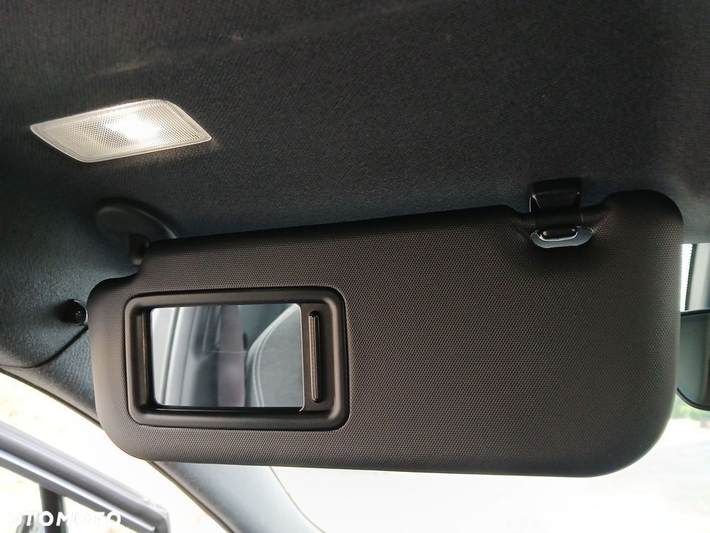 Toyota Corolla 2.0 Hybrid Comfort - 36