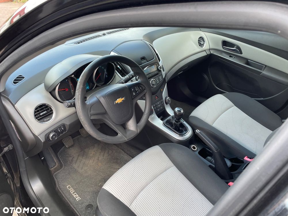 Chevrolet Cruze 1.7 D LT+ - 22