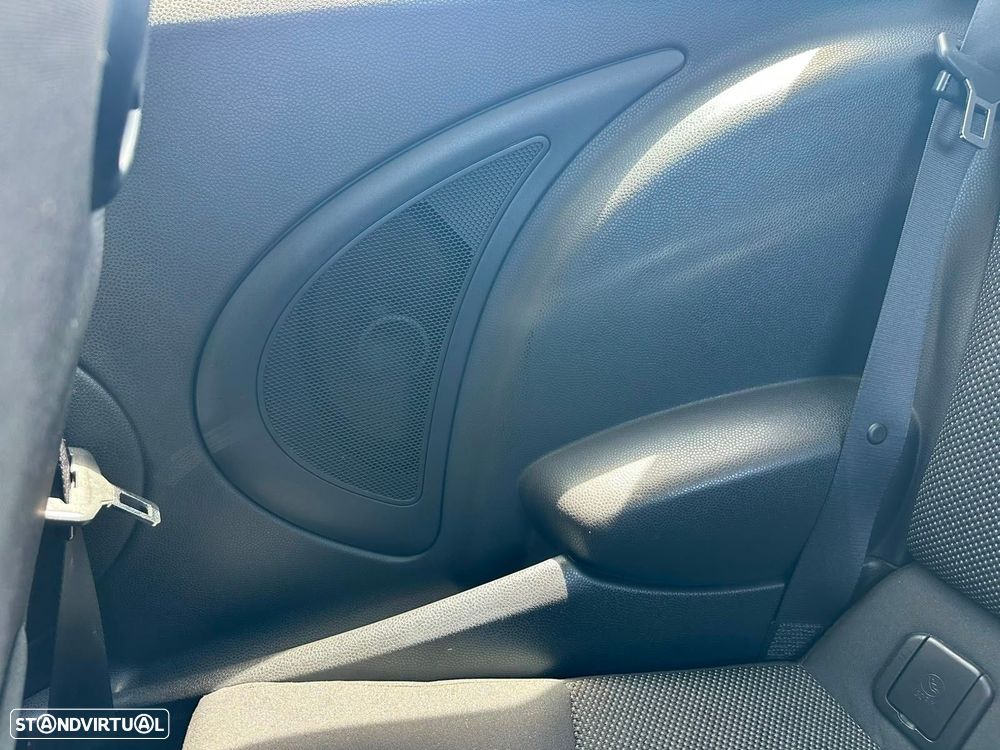 MINI 3 Portas One D - 20