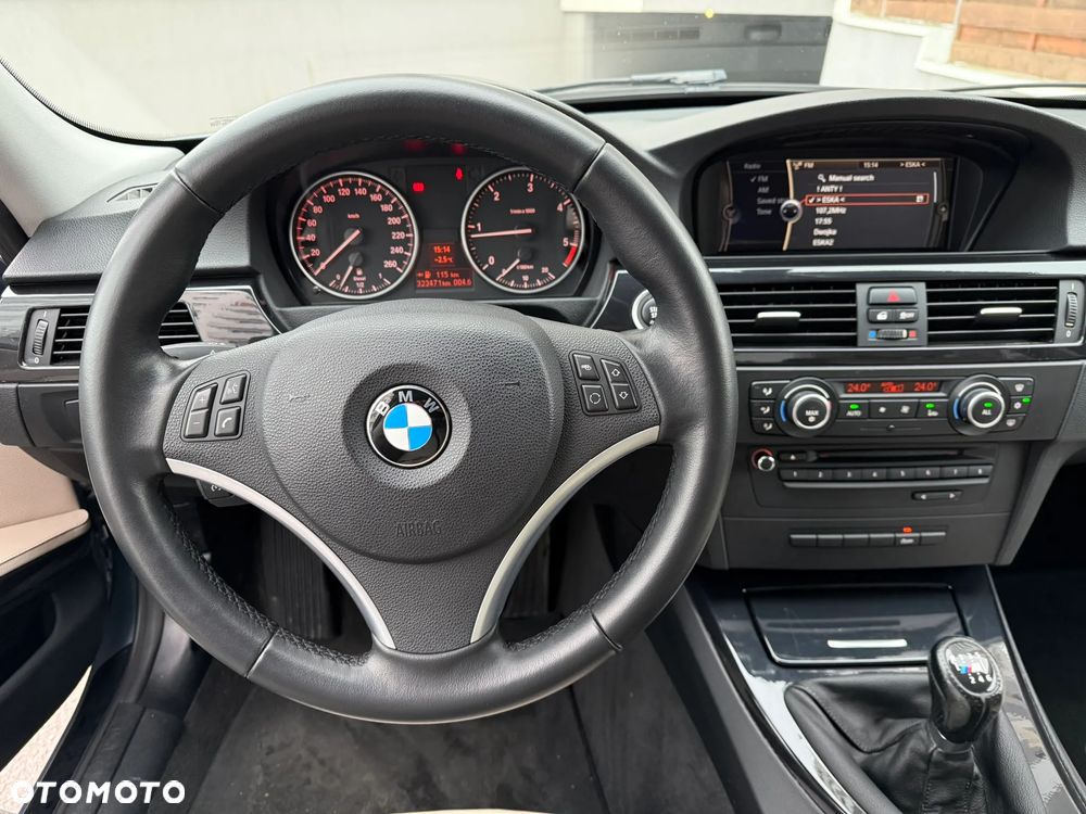 BMW Seria 3 320d Efficient Dynamics Edition - 34