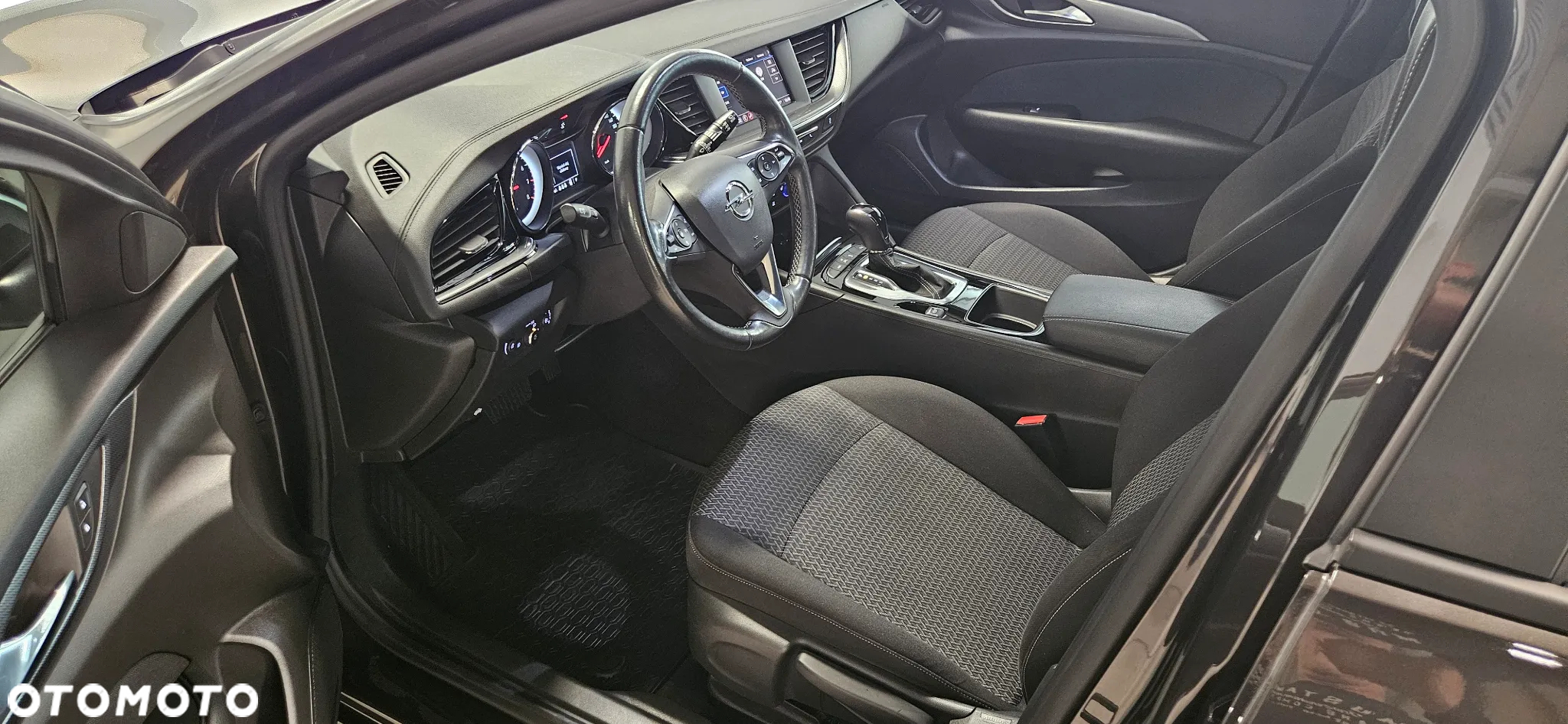 Opel Insignia 2.0 T Edition S&S - 8