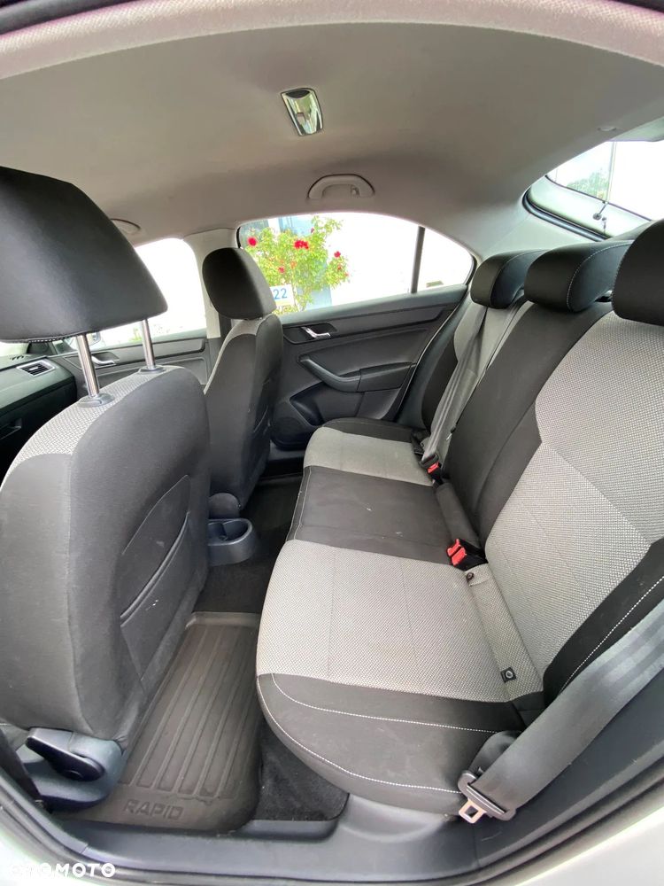 Skoda RAPID 1.2 TSI Elegance - 8