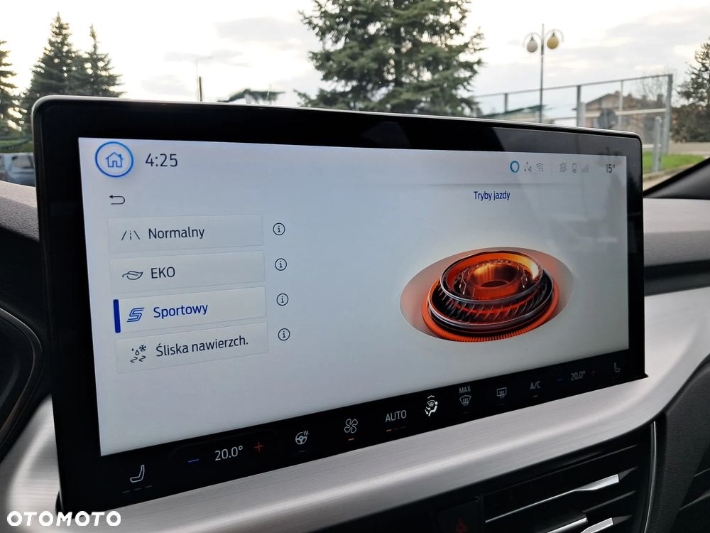 Ford Escape 2.0 EcoBoost AWD Titanium - 14