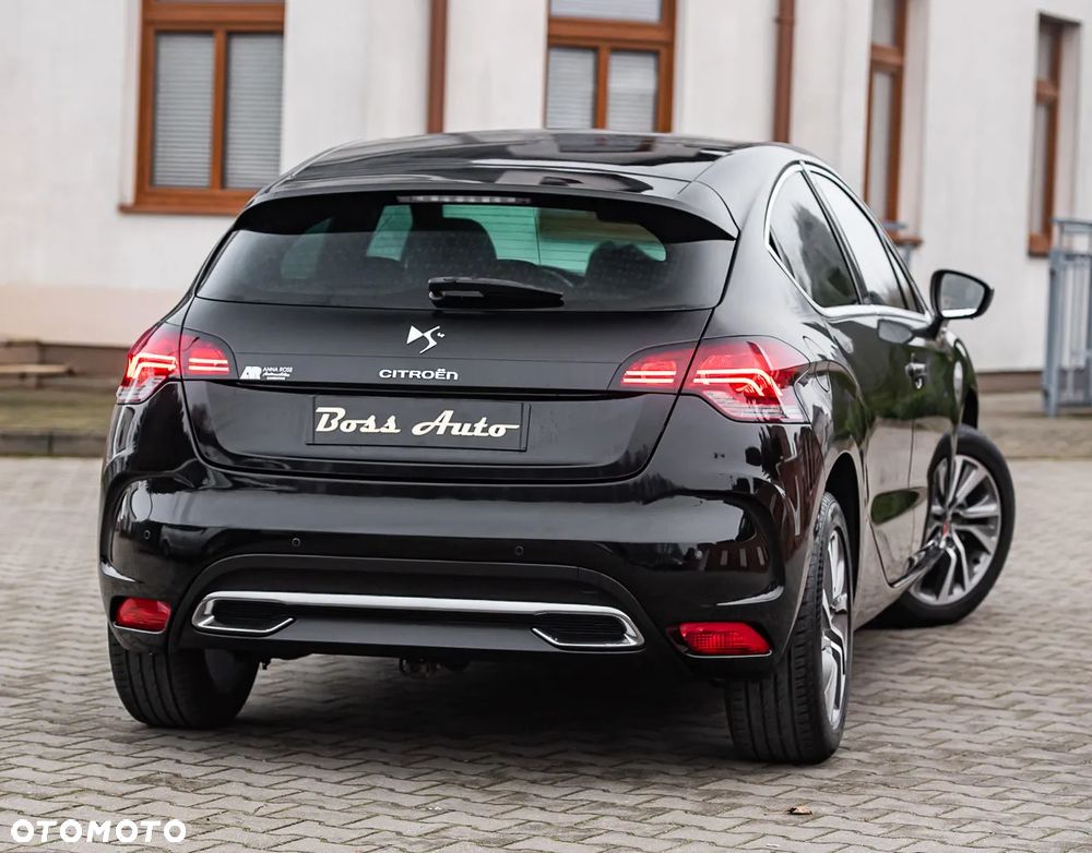 Citroën DS4 e-HDi 110 SoChic - 12