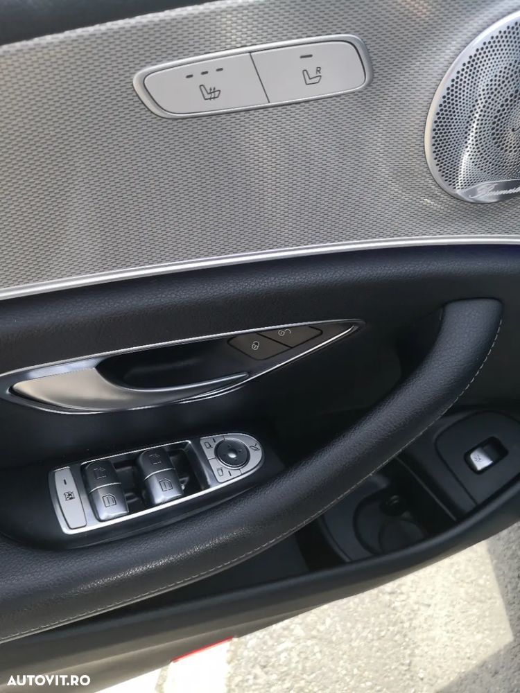 Mercedes-Benz E 220 d 4Matic 9G-TRONIC - 4