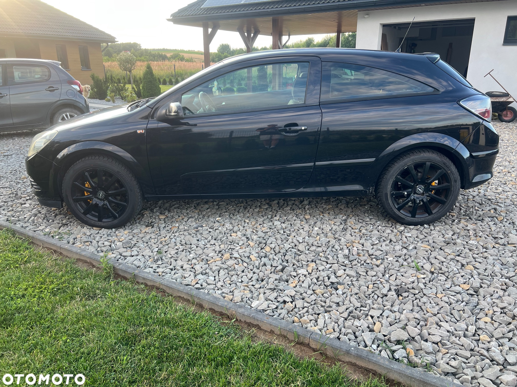 Opel Astra III GTC 1.6 Enjoy - 4