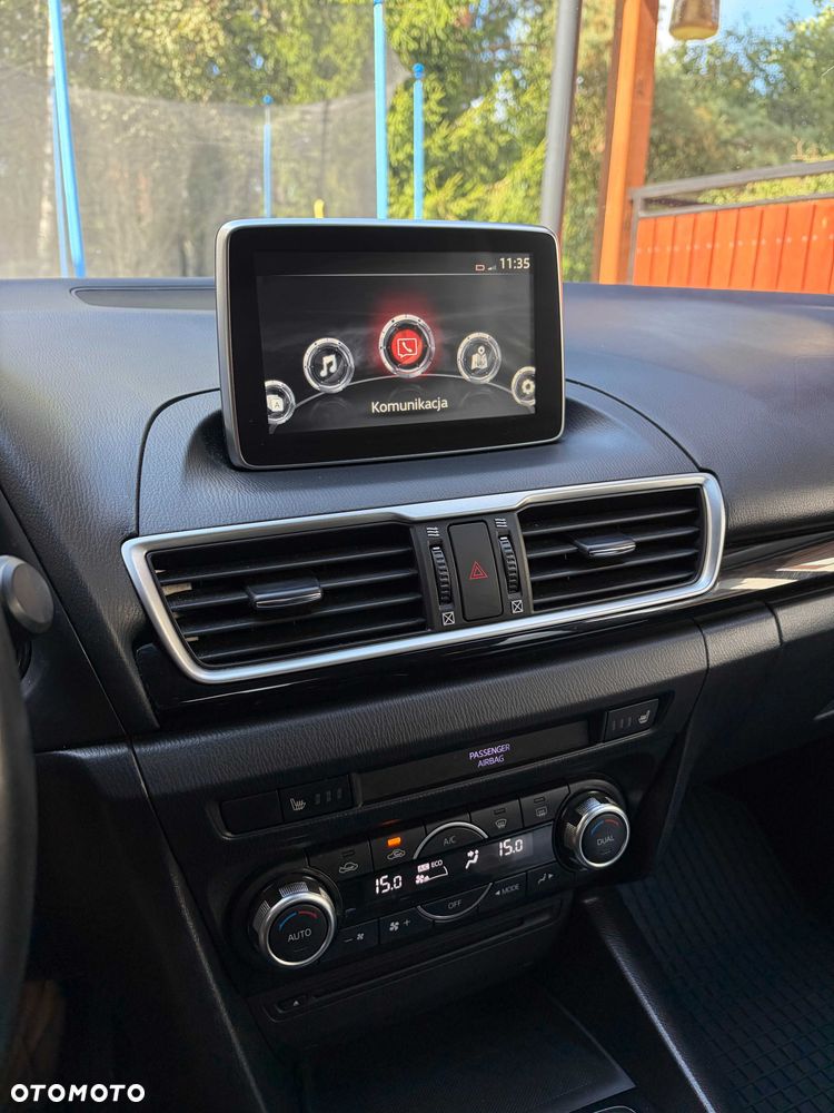 Mazda 3 - 8