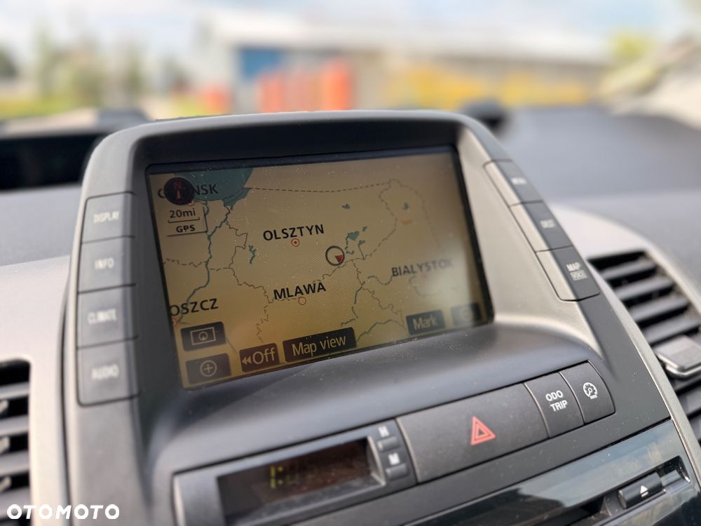 Toyota Prius (Hybrid) Executive - 21