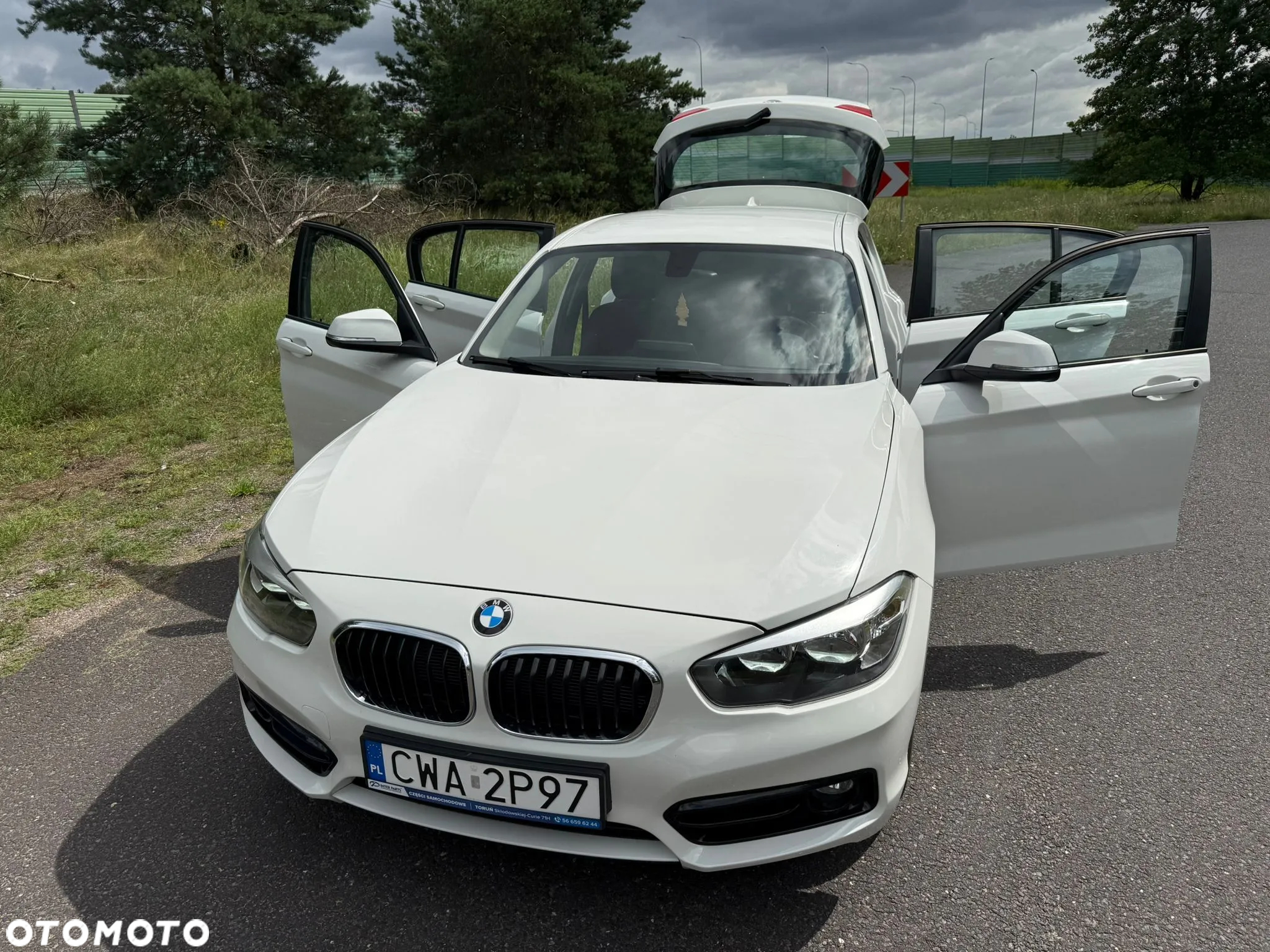 BMW Seria 1 116i - 13