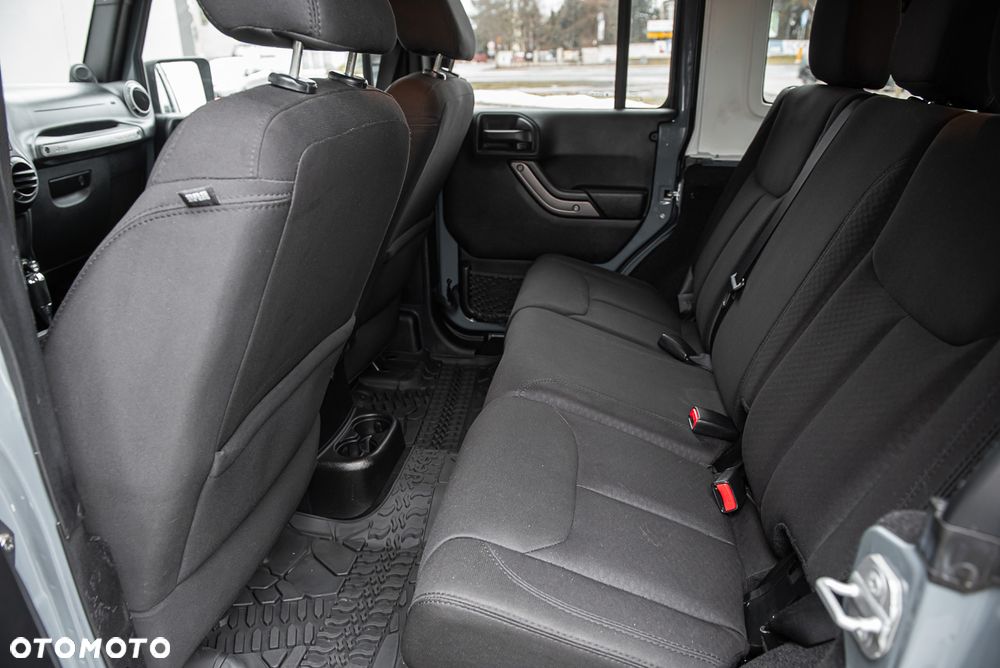 Jeep Wrangler - 21
