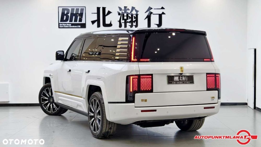 BYD Yangwang U8 - 4