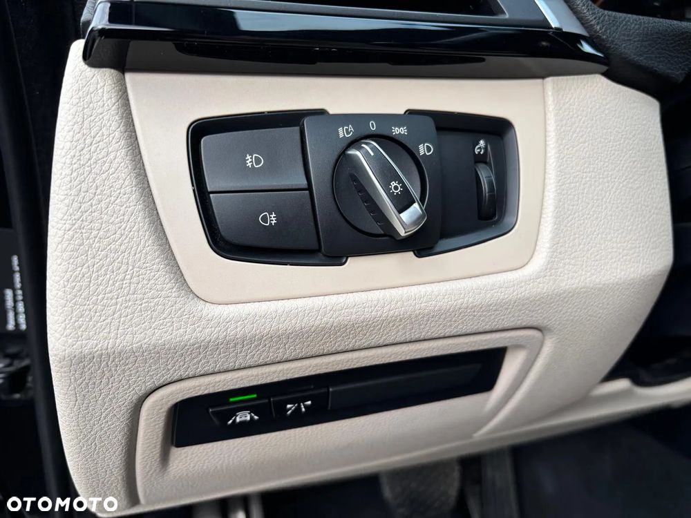 BMW Seria 3 325d - 16