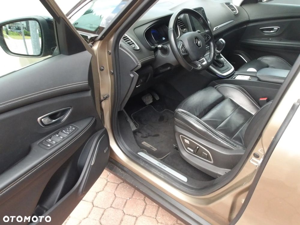 Renault Scenic - 11