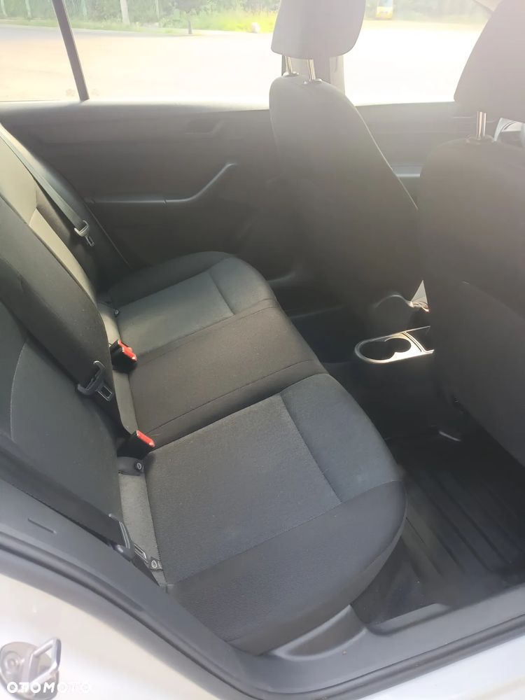 Skoda RAPID - 8