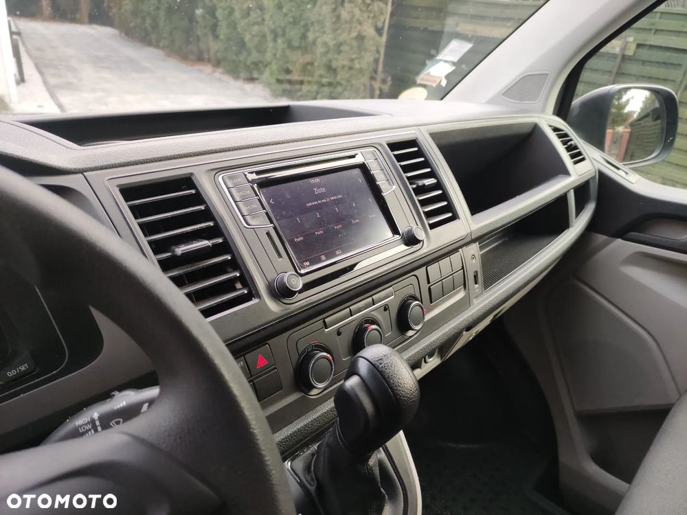 Volkswagen Transporter - 12