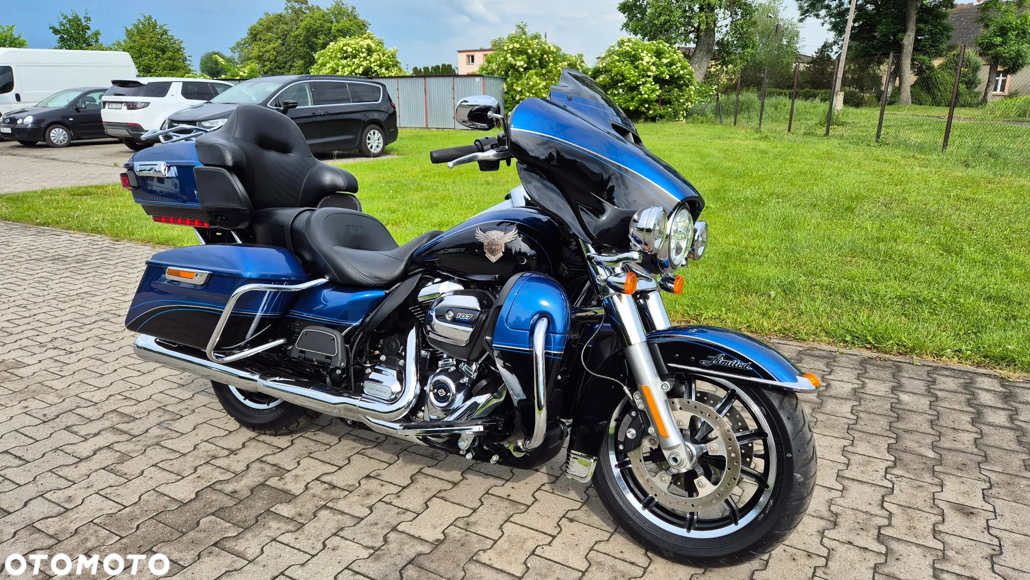 Harley-Davidson FLHTCU Ultra - 1