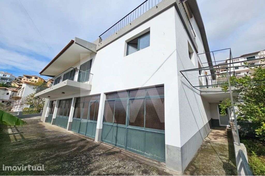 Moradia T5 no Livramento | Monte | Funchal, inserida num terreno de 80 - Grande imagem: 5/39