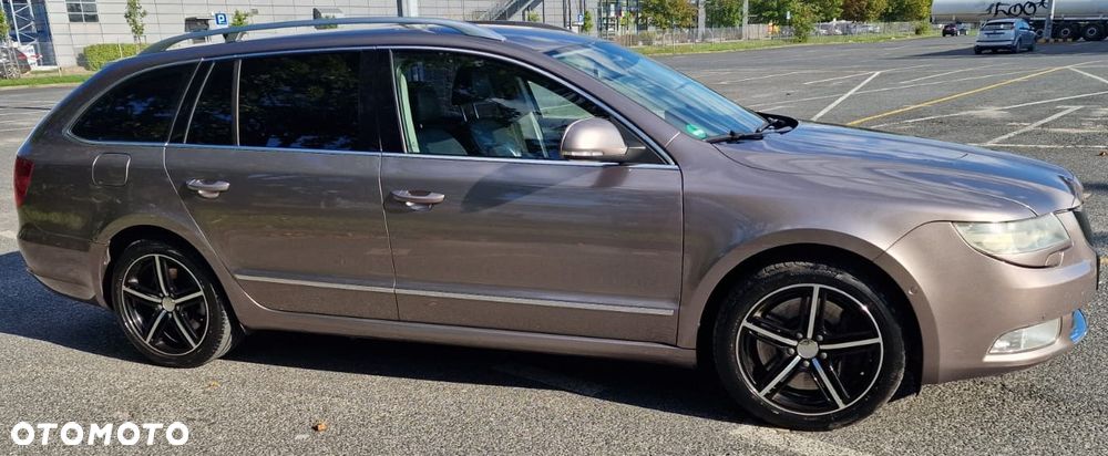 Skoda Superb 3.6 FSI 4x4 Elegance DSG - 5