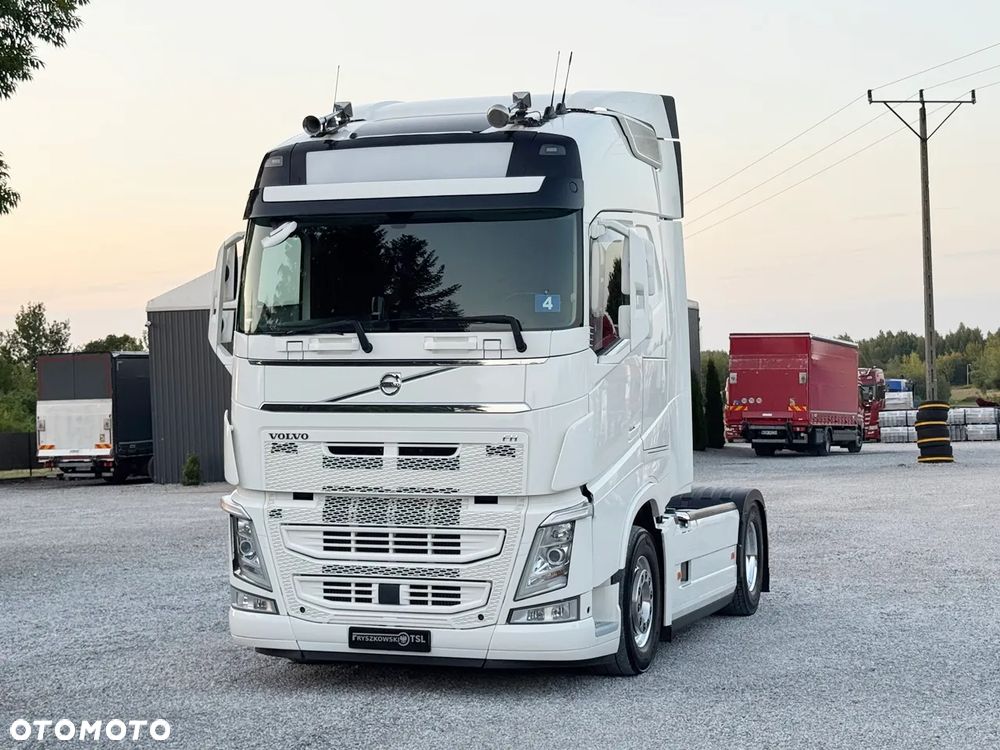 Volvo FH 500 / CAŁE NA PODUCHACH /TELEWIZOR/ACC /  KLIMA POSTOJOWA / XENON / NAVIGACJA / Z NIEMIEC - 3