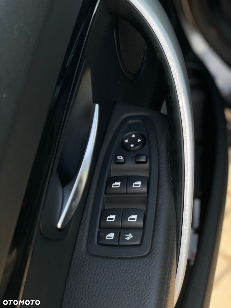 BMW 3GT 328i xDrive Sport-Aut M Sport - 22