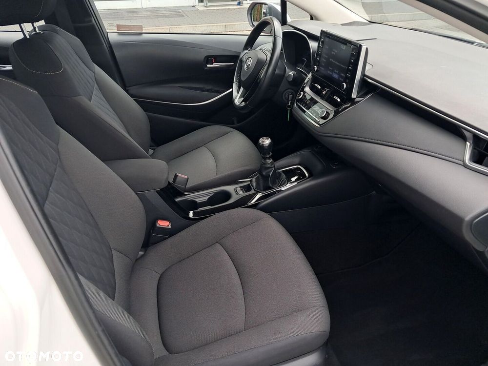 Toyota Corolla 1.6 Premium EU6 - 11