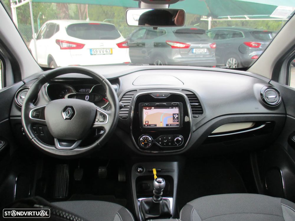Renault Captur 1.5 dCi Exclusive XMOD - 11