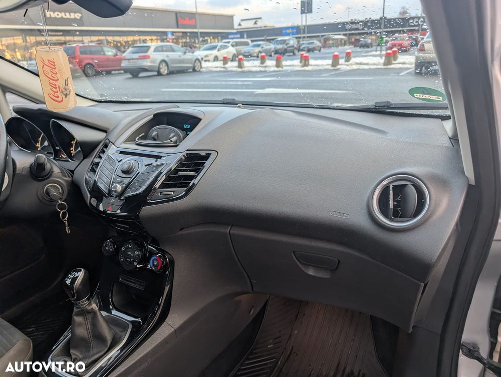 Ford Fiesta 1.5 TDCi Celebration - 13