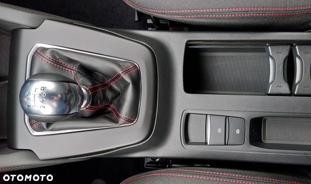 Ford Focus 1.0 EcoBoost ST-Line X - 14